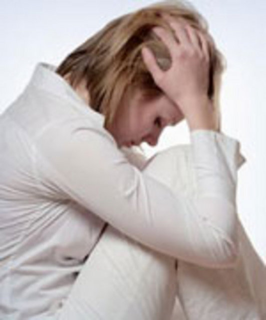 Belirtileri: Genital bölgede ağrısız, deriden kabarık, yumuşak, karnabahar görünümünde deri veya daha koyu renkte lezyonlar.