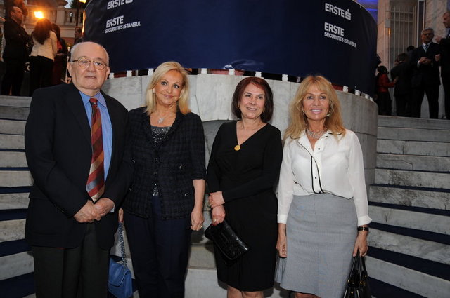 ACAR GERMEN, SYLVIA MAGRİPLİ, ZEYNEP GERMEN, GÜLBİN SİMİTÇİOĞLU 