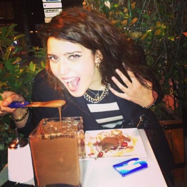 SENEM KUYUCUOĞLU - Yer misin yemez misin bu nutellayı -