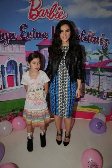AYŞE KUCUROĞLU
