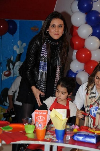 ASLI, ESRA EKMEKÇİ