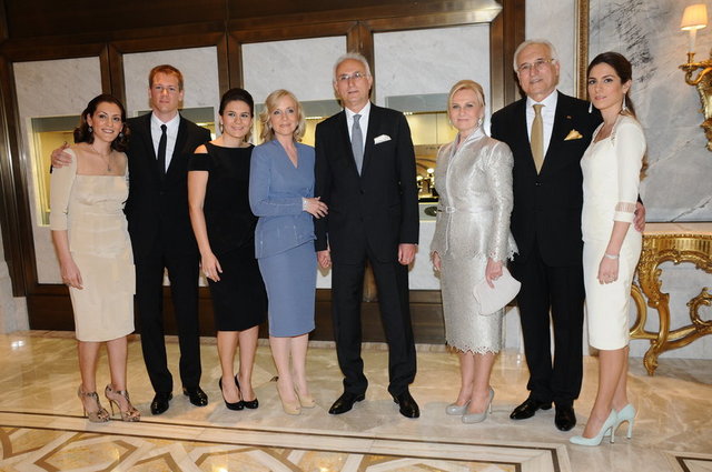 MÜGE ŞAHİNLER, BERK TANRIVERDİ, MERVE TANRIVERDİ KILBEY, MERAL - İBRAHİM TANRIVERDİ, AYTEN - RECEP TANRIVERDİ, MELİS TANRIVERDİ KOLUNSAĞ