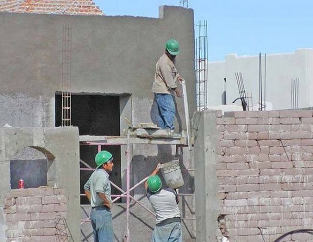 01. İnşaat Ustası -  - Yıllık geliri: 84 bin 194 Dolar