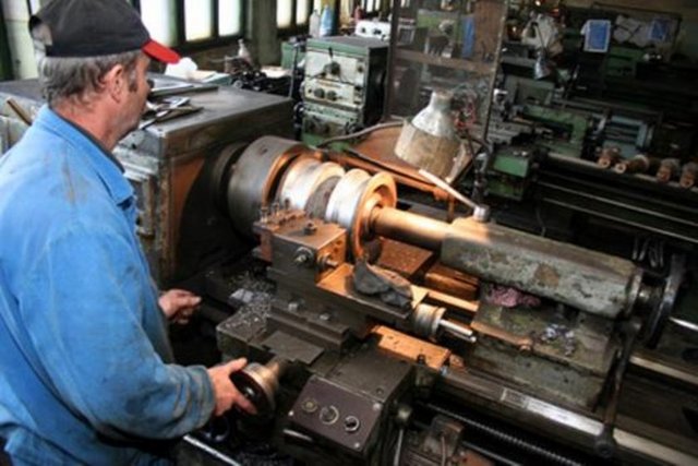 44. Tezgah Operatörü -  - Yıllık geliri: 34 bin 132 Dolar