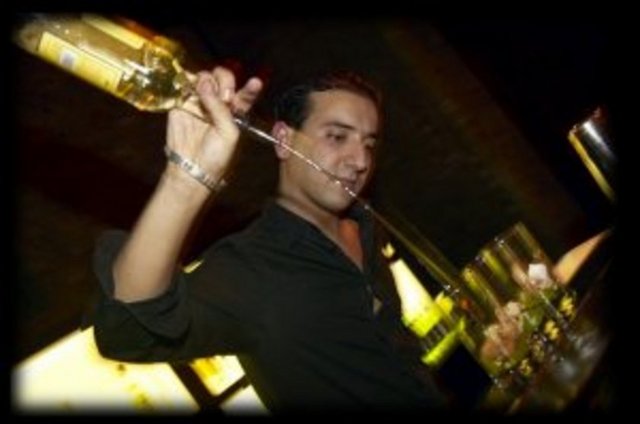 50. Barmen -  - Yıllık geliri: 19 bin 100 Dolar