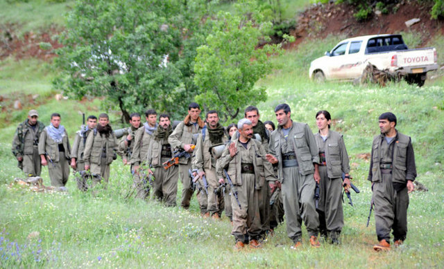 Şırnak'ın Beydüşşebap ilçesi Kato Dağı'ndan yaklaşık bir hafta önce yola çıktıkları belirtilen 6'sı kadın 15 kişilik grup, saat 06.20 sıralarında Irak'ın kuzeyinde bulunan Herror bölgesin geldi.