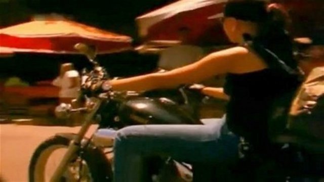 Özlem Tekin - Yar Bana Varmadı