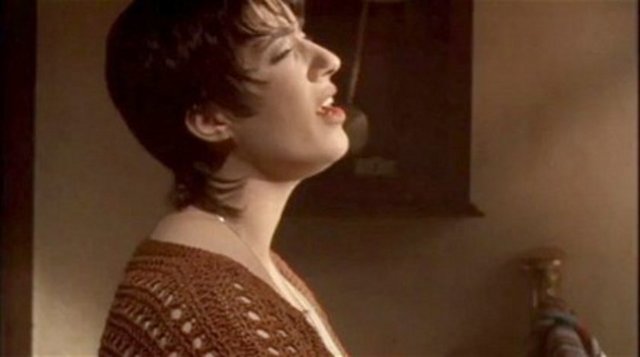 Gülay - Cesaretin Var mı Aşka