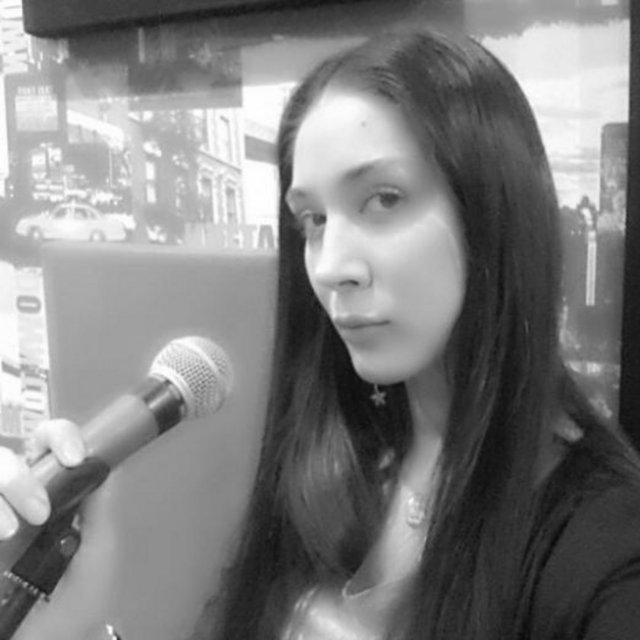 ECE GÜRSEL - Psikopat bir bakış olmuş -  -