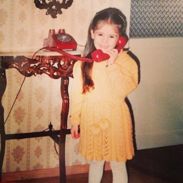 SEDA GÜVEN - Yalandan telefonla konuşuyorum -  -