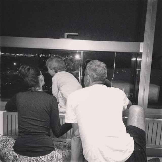 ESRA EROL - Uçak ailesi uçak bekliyoruz seferler bizden sorulur -  -  -