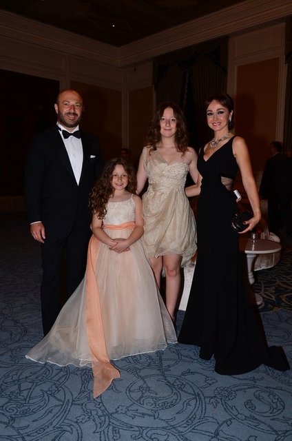 CEM, MİNA, EDA, HÜLYA KALYONCU