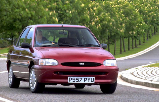 5-Ford Escort Satılan araç sayısı: 20 Milyon