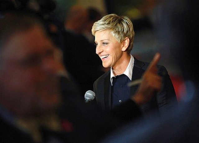 Ellen DeGeneres - 19,317,261