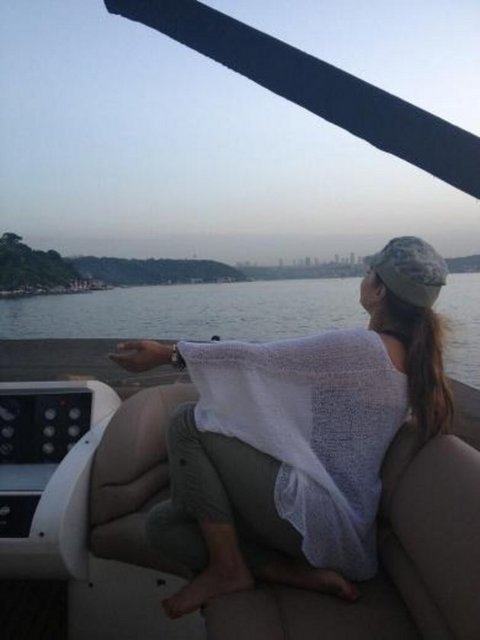 TANYELİ - İtiraf ediyorum güneşi ben batırdım. -