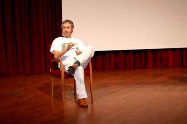 Metin Uca "Akdeniz'de yaşayan saldırgan bir köpekbalığı türü, ! 'C' harfi?" -  -  -   -  -  -