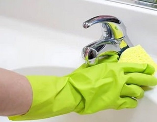 Banyo, mutfak muslukları ve lavaboyu temizleyebilirsiniz.