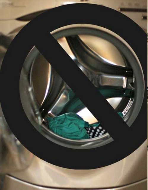 13. Mayo ve bikinilerinizi asla makinede yıkamayın. Makinede yıkandığında esnekliğini kaybeder.