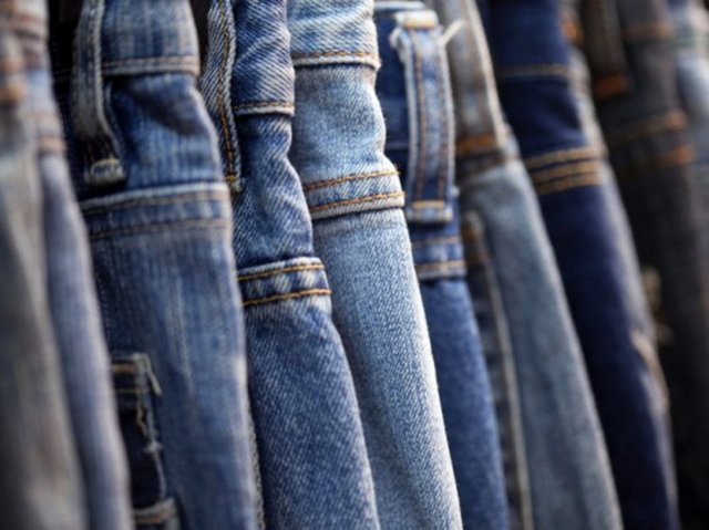 3. Yeni aldığınız jean pantolonlarınızı terziye götürmeden önce 2 kez mutlaka yıkayın. Unutmayın, jean'ler yıkandığında mutlaka çekme yapar.