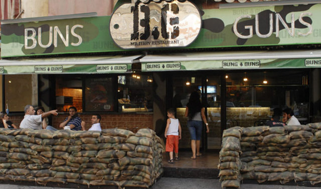 BUNS & GUNS (BEYRUT)