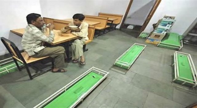 Mideniz hassassa ve ölülerden korkuyorsanız, yanına bile yaklaşmayın.