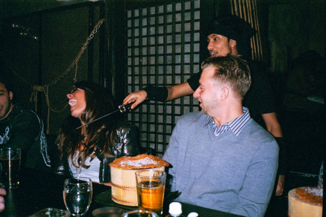 yemeğinizi yemediğinizde ufak tefek zorlamalar da olabiliyor.