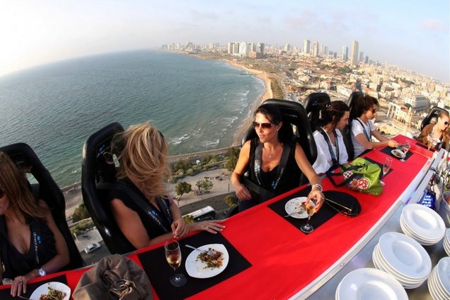 Dinner in the SKY (Belçika)