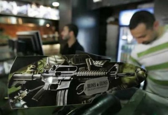 Bir de meraklıları için "terörist menü" bulunuyor listede.