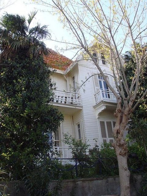 Abasıyanık'ın Burgaz'daki evi, Sait Faik Müzesi adıyla müze haline getirilmiştir.