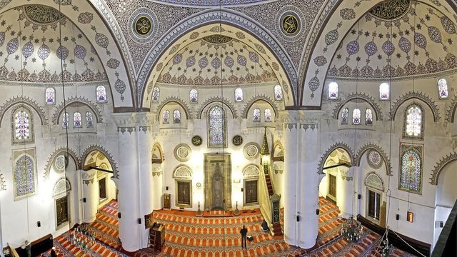 Banisi(Kurucusu) Kanuni Sultan Süleyman'ın kızı Mihrimah Sultan'dır.