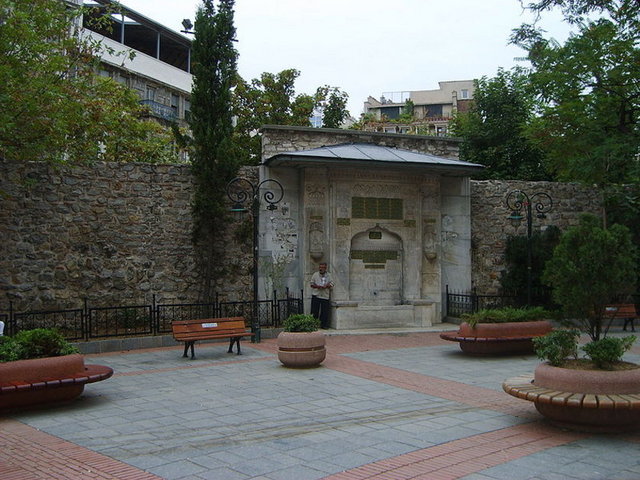 1717'den itibaren kule yangın gözleme kulesi olarak kullanılmıştır.