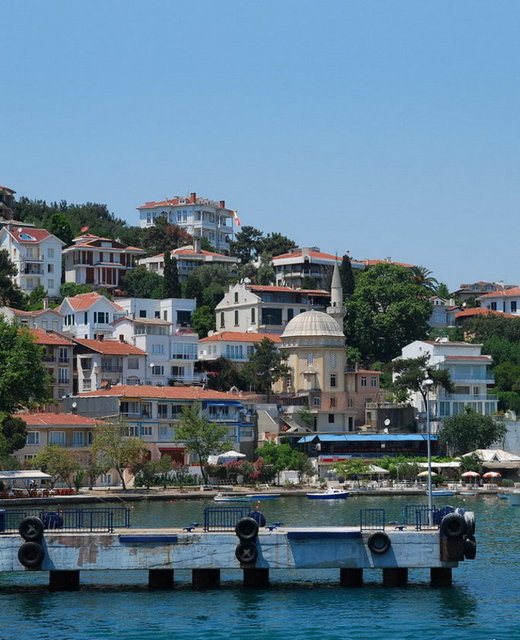 Kınalıada - Prens Adaları arasında İstanbul'a en yakın olanıdır.