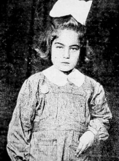 Emel Sayın