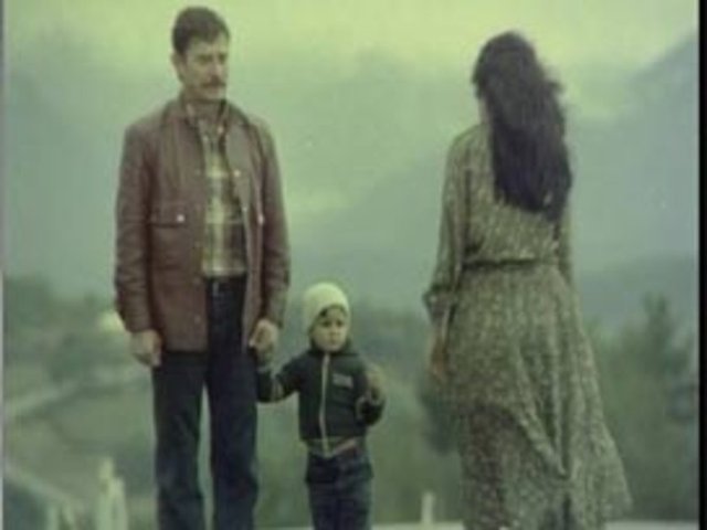 Elif İnci, henüz 5 yaşındayken Türk sinemasının başyapıtlarından 'Selvi Boylum Al Yazmalım' isimli filmde rol almıştı.