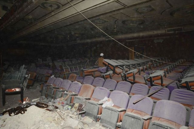 Cercle D'orient ve Emek sinemasının içinde bulunduğu yapı adası 20 Haziran 2006'da Bakanlar Kurulu kararıyla "Yenileme Alanı" ilan edildi. Kamer İnşaat'ın hazırladığı yeni proje, Beyoğlu Belediyesi ve Yenileme Kurulu tarafından 2009'da onaylandı.
