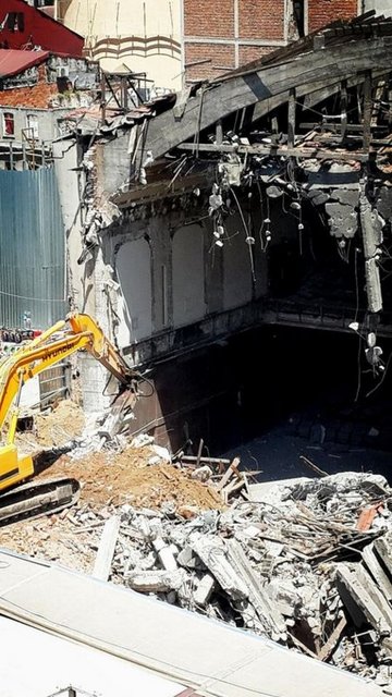 1993 yılı sonunda Emekli Sandığı ile Kamer İnşaat arasında "Yap-İşlet-Devret" sözleşmesi yapıldı. Danıştay, projeye onay vermedi.