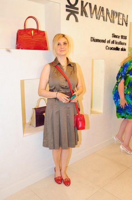 ARZU ÖZAL 
