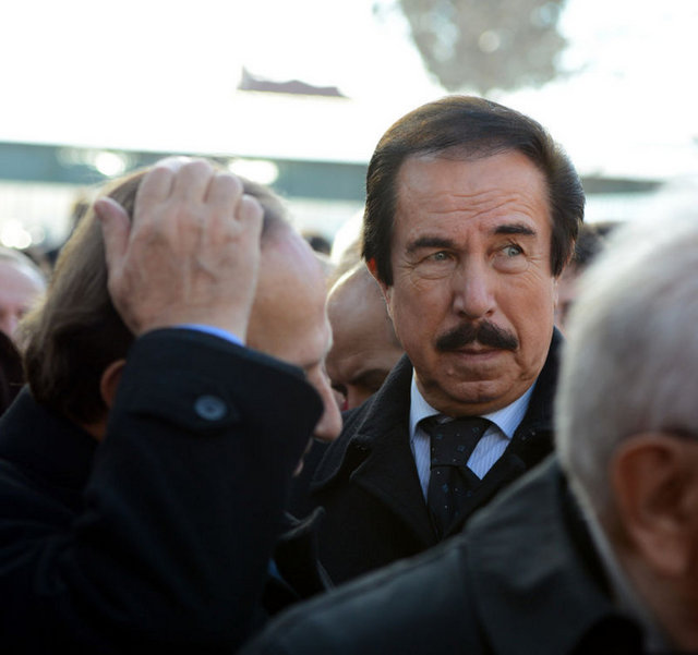 Güvenlik hizmetleri ile ilgili olarak bir süre yurt dışında inceleme ve araştırma yaptıktan sonra, 1978 yılında Erzurum Valiliğine atandı. Daha sonra Vali kadrosu ile 1,5 yıl süre ile İstanbul Emniyet Müdürlüğü görevini ifa ederek, 12 Eylül 1980'den sonra Adana Valiliğine atandı