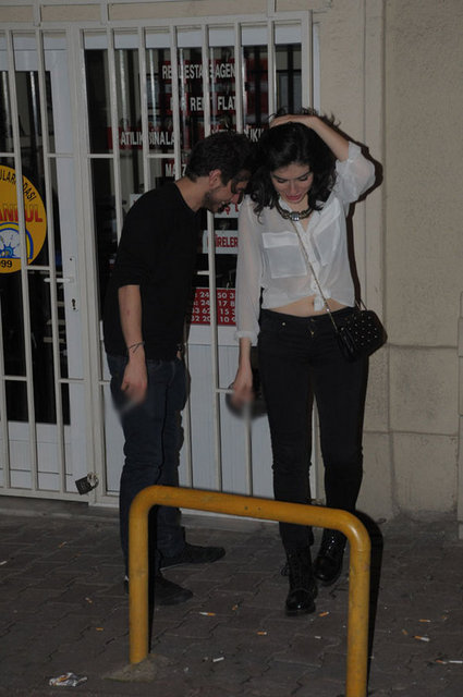 Hazar Ergüçlü'nün yeni aşkı ekranlardan tanıdık bir isim..