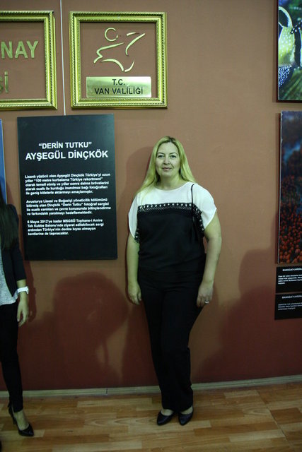 ÖZLEM ZEHEBİ