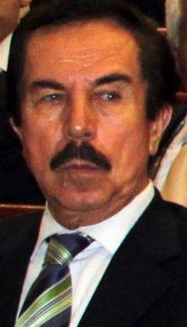Fakat kamuoyunun merak ettiği soru; intihar mı, cinayet mi sorusu...