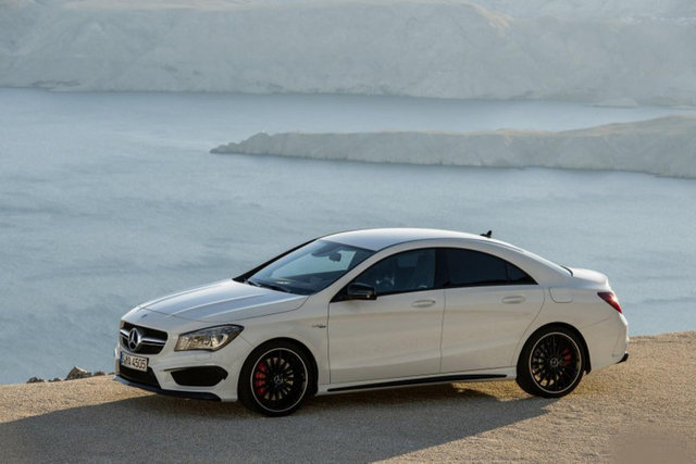 Mercedes Benz CLA45