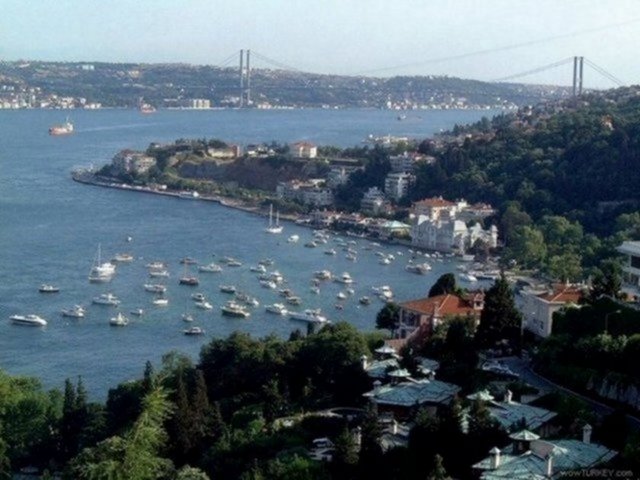 İSTANBUL: 25 Mayıs Cumartesi 18/29 PARÇALI BULUTLU - 26 Mayıs Pazar 	18/30 	AZ BULUTLU - 27 Mayıs Pazartesi 19/30 PARÇALI BULUTLU - 28 Mayıs Salı 18/31 PARÇALI BULUTLU