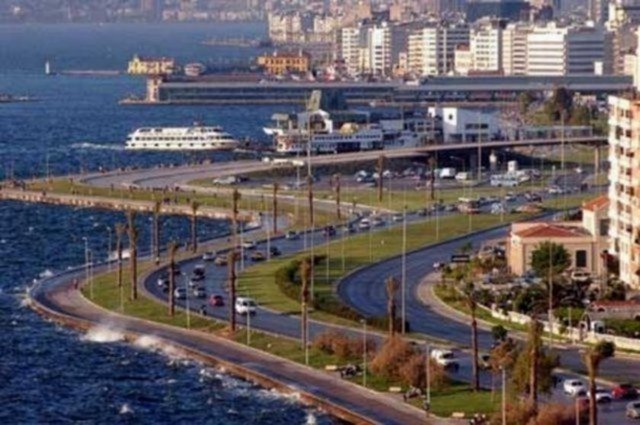 İZMİR: 25 Mayıs Cumartesi 16/28 AZ BULUTLU - 26 Mayıs Pazar 	15/30 	AZ BULUTLU - 27 Mayıs Pazartesi 17/31 AZ BULUTLU - 28 Mayıs Salı 17/31 AZ BULUTLU