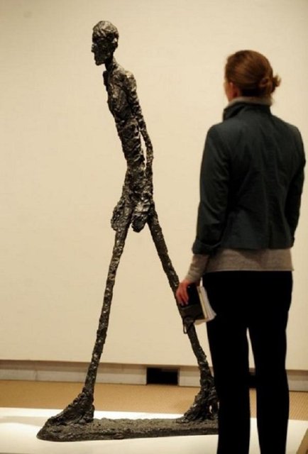L'Homme qui marche I - Sanatçı: Alberto Giacometti  - Yapım yılı: 1961 - Değeri: 112.8 milyon dolar