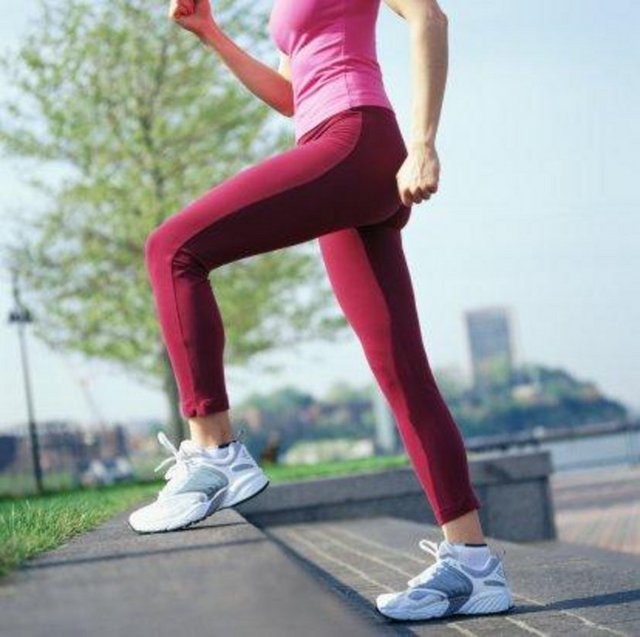 Haftada 1 - gün mutlaka sevdiğiniz bir şeyi tüketin. Gerekirse o - gün daha çok yürüyün.