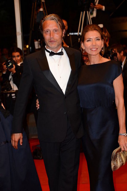 MADS MIKKELSEN, HANNE JACOBSEN