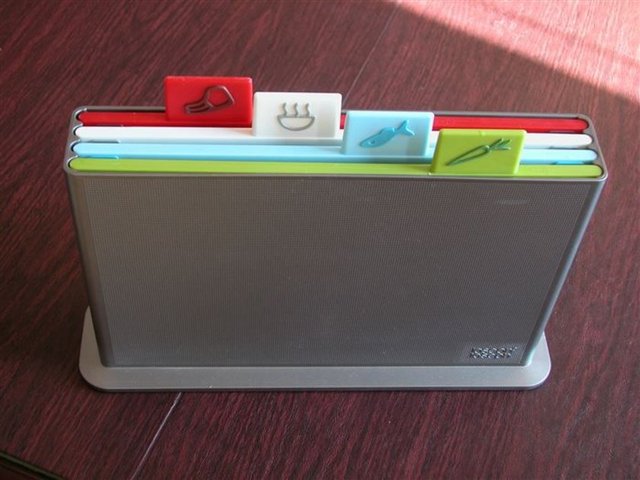 Türüne göre kesme tahtası.