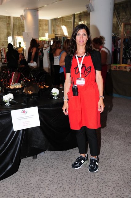 ZEYNEP ÜSTÜNEL