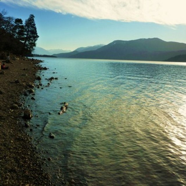 Engin mavilere bakın Yaşadığınız şehirde deniz varsa, mutlaka deniz kenarına inin. Denizi izlemek keyfinizi yerine getirecektir.